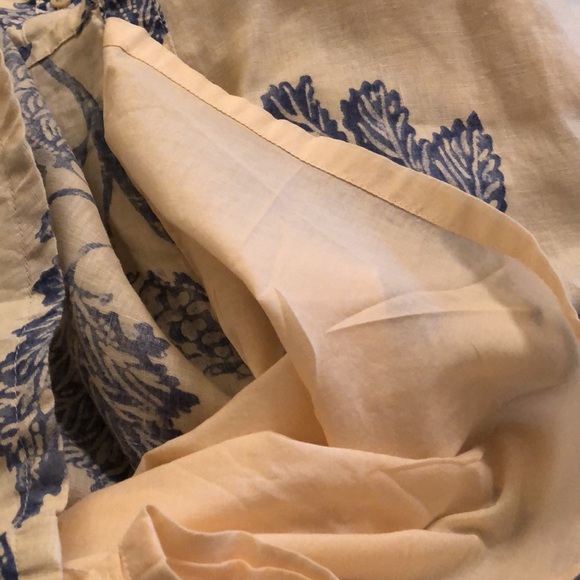 Ralph Lauren skirt, size M Color pallet of cream and blue. - Picture 6 of 6